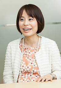 皆川新子氏